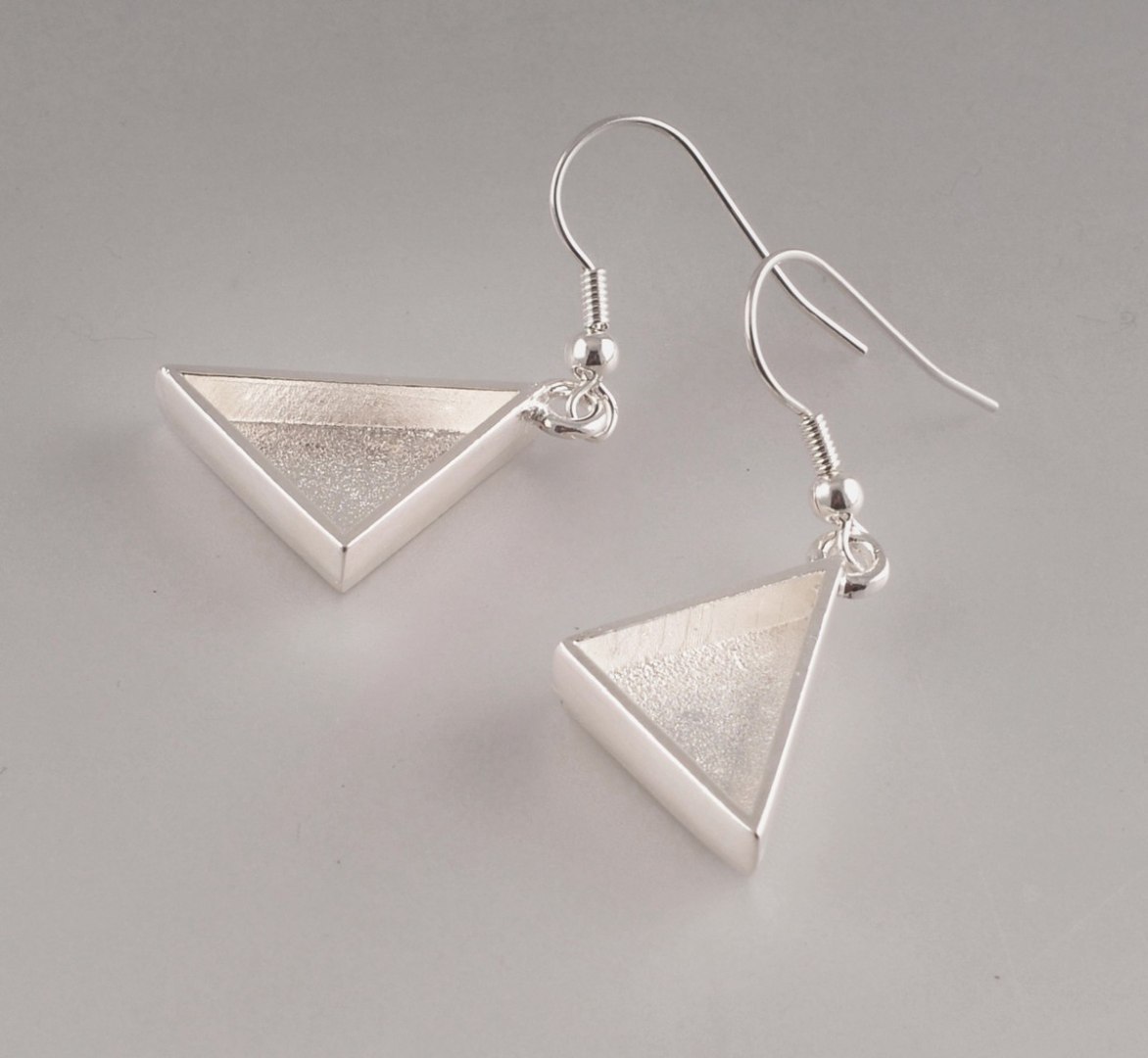 Kolczyki Trójkątne 24x19x19 mm Kolczyki Trójkątne 24x19x19 mm