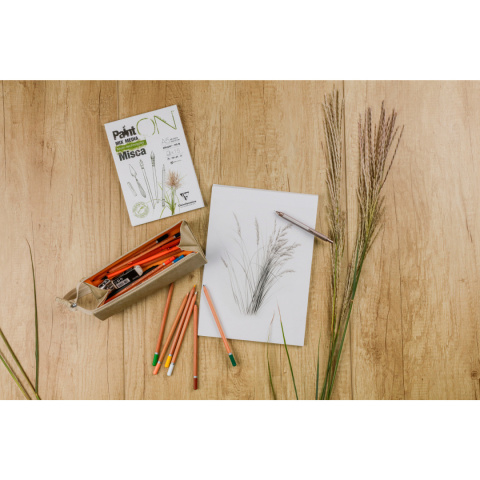 Blok papieru z trawy A3, 250 g, 15 ark. Blok papieru z trawy A3, 250 g, 15 ark.