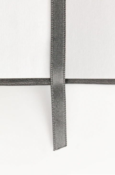 Szkicownik DARWI 14x21 140g Czarny